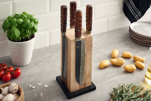Knife Tower Walnut With Knives